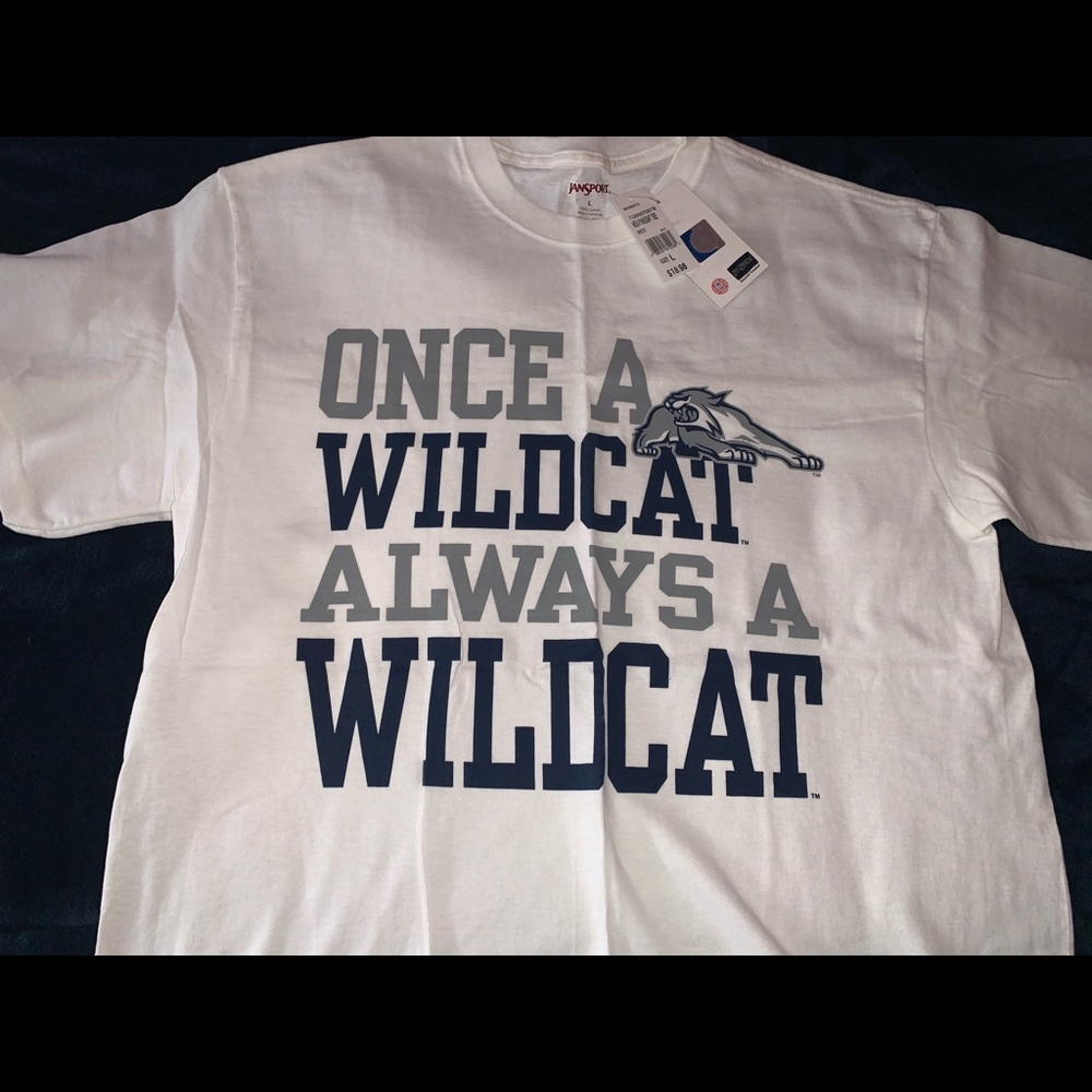 University of New Hampshire / UNH short sleeve